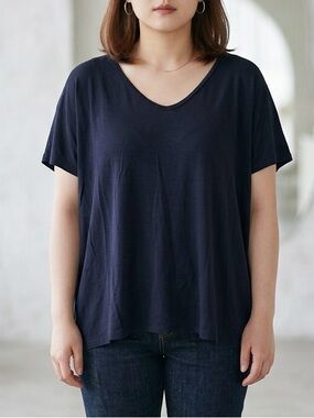 H&M Sheen T-Shirt - Navy Blue.